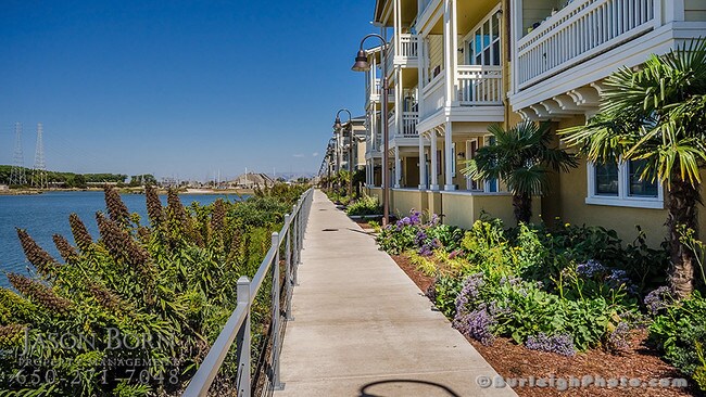 Building Photo - 643 Turnbuckle Dr