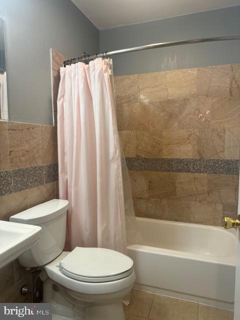 Building Photo - 4219 Ridge Ave