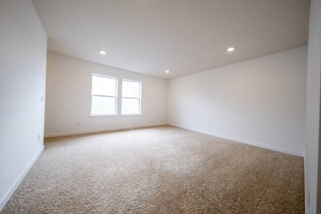 Building Photo - 22660 Isla Wy