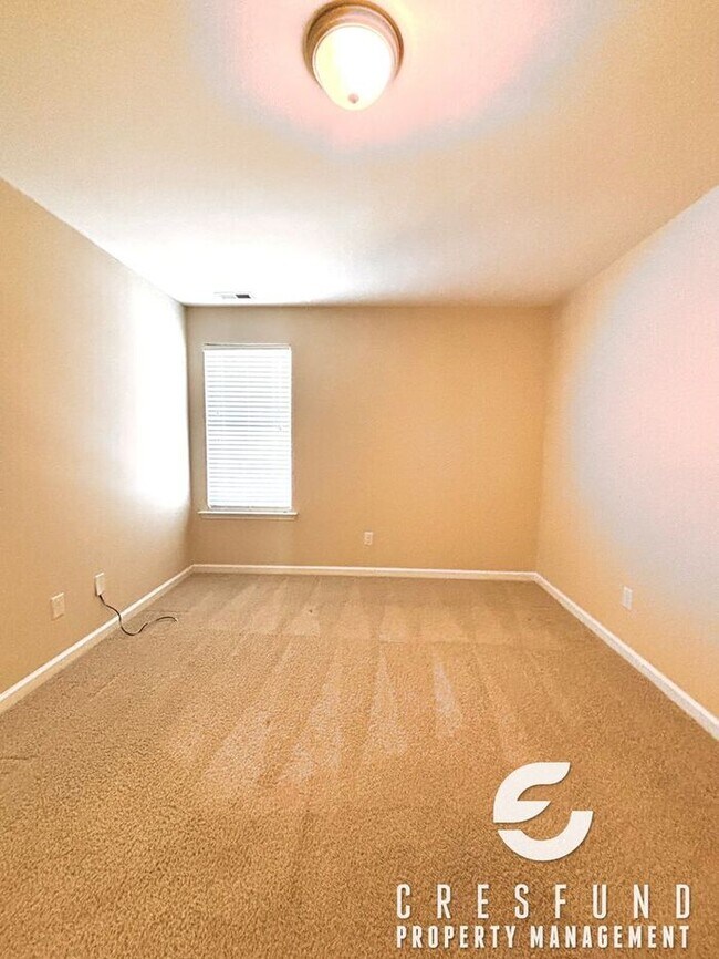 Building Photo - Raeford Retreat Minutes from Fort Bragg - AVAILABLE FOR MOVE IN NOW!