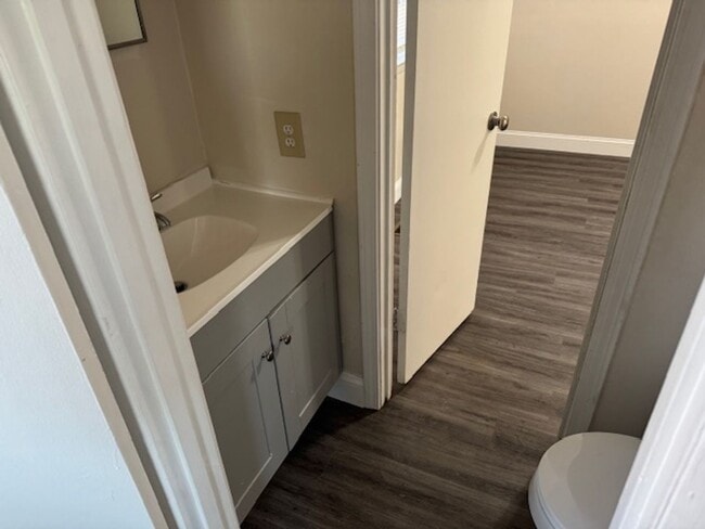 Building Photo - 303 Tall Pine Road