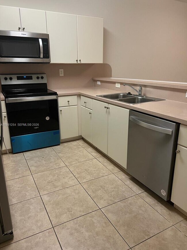 Building Photo - 9081 SW 153rd Ct