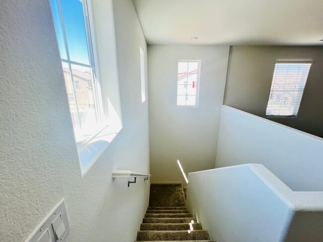 Building Photo - 3545 Via Aurelia Ln