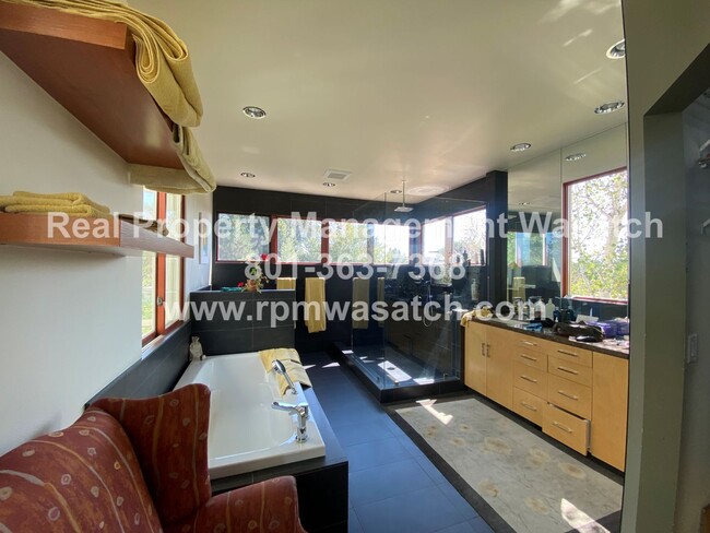 Building Photo - Check out This Stunning 3 Bedroom 2.5 Bath...