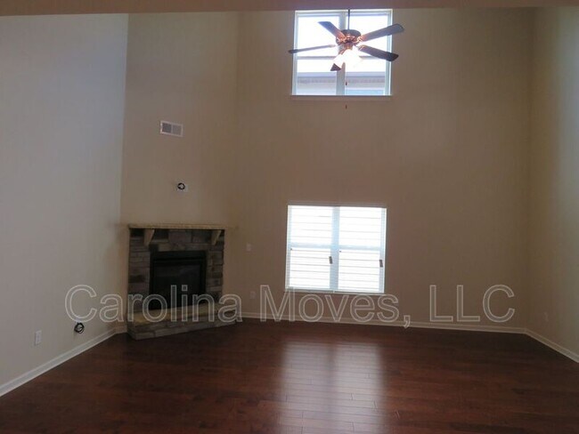 Building Photo - 163 Heatherwood Ln