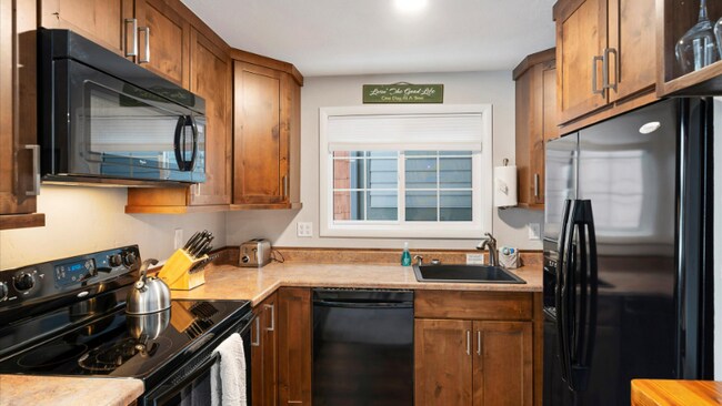 Building Photo - 119 Lupfer Ave