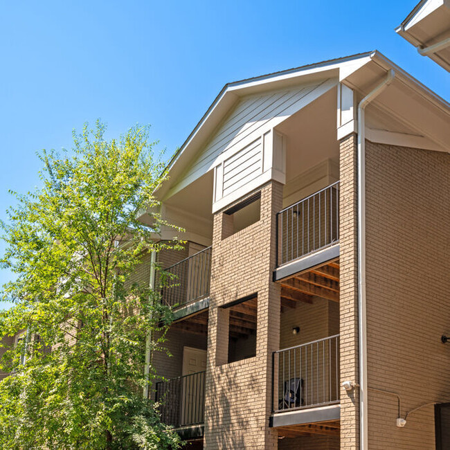 Building Photo - Cedar Oaks