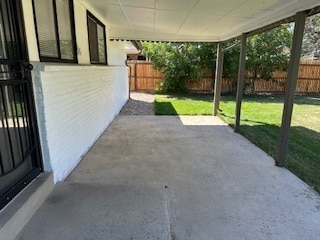 Building Photo - 6865 W Airview Ave
