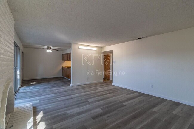 Building Photo - 1077 Rivara Rd