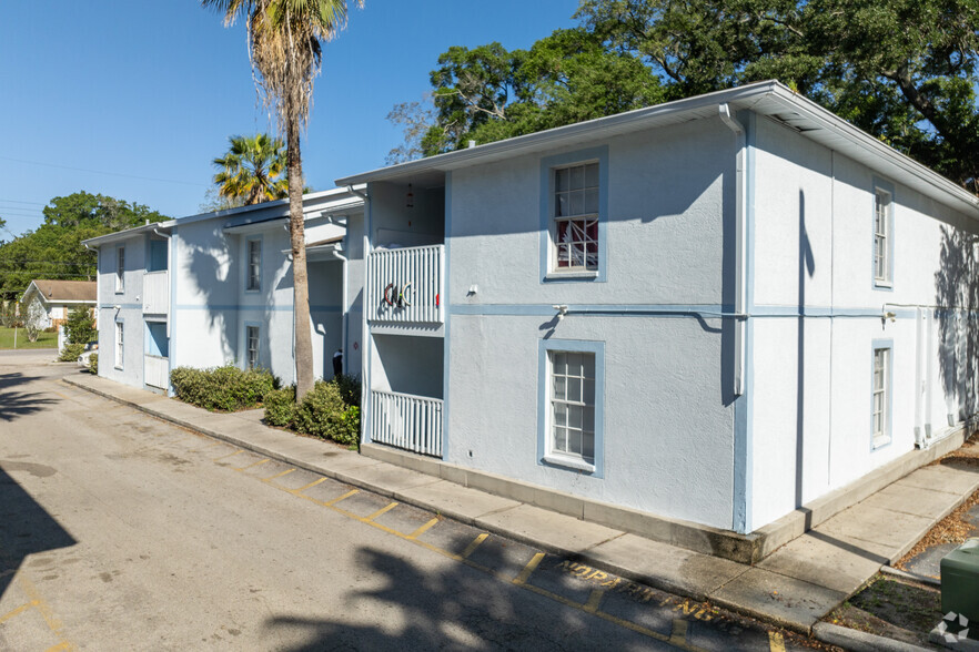 Primary Photo - Columbia Park Apartments