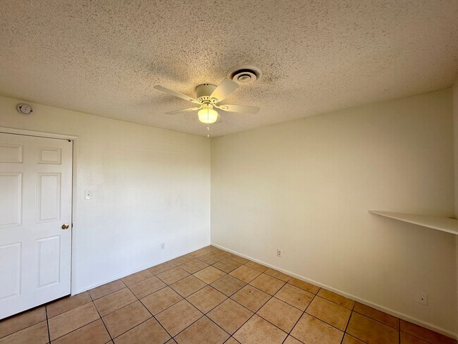 Building Photo - Charleston Lewis Homes