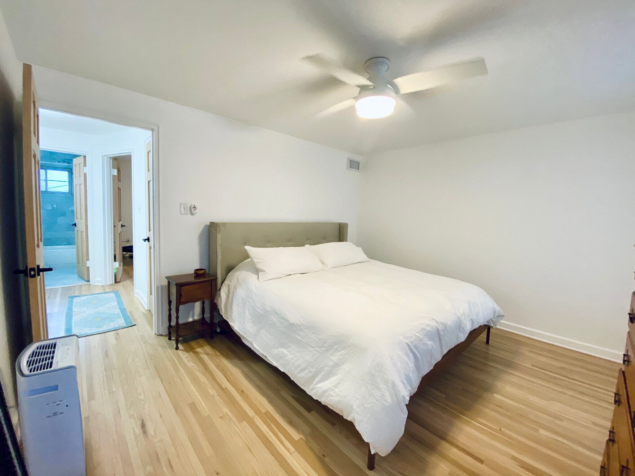 Building Photo - 1845 Northwest Ct