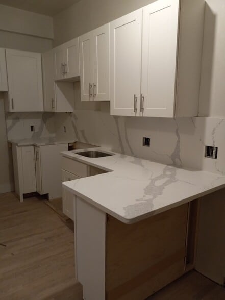 Building Photo - 80 Fenway