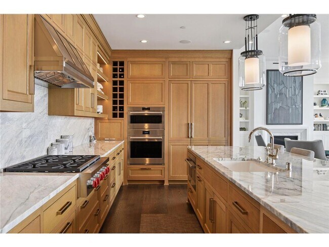 Building Photo - 1111 W River Pkwy