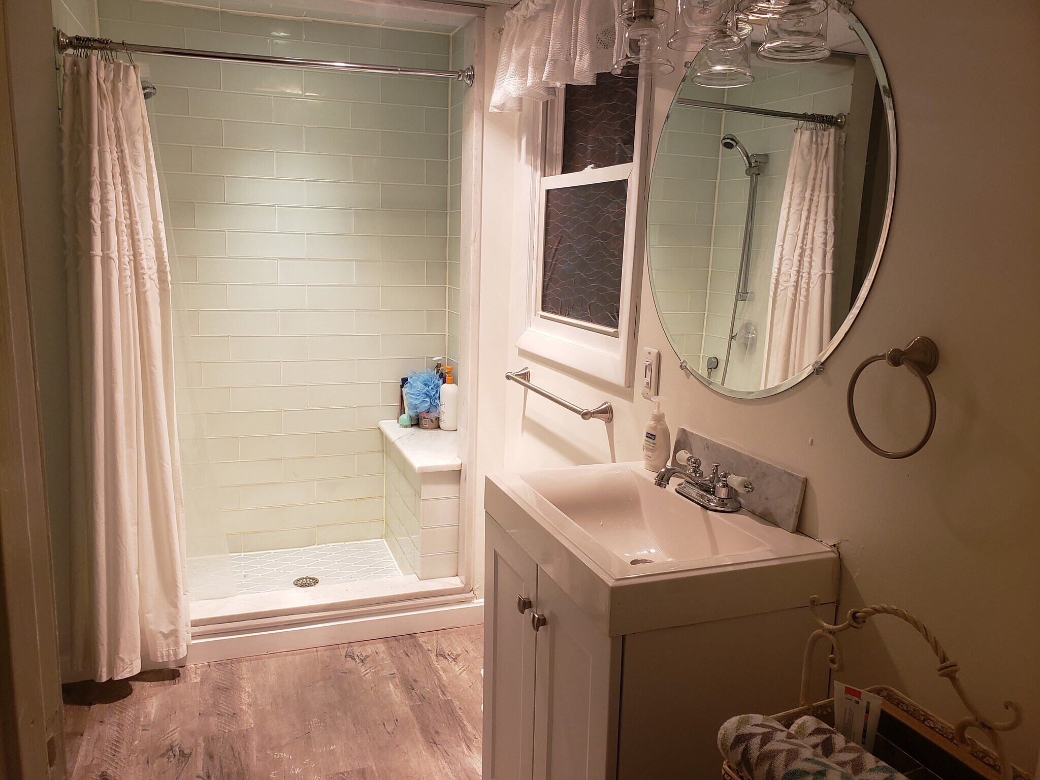 Bathroom - 25 Pinehurst Rd