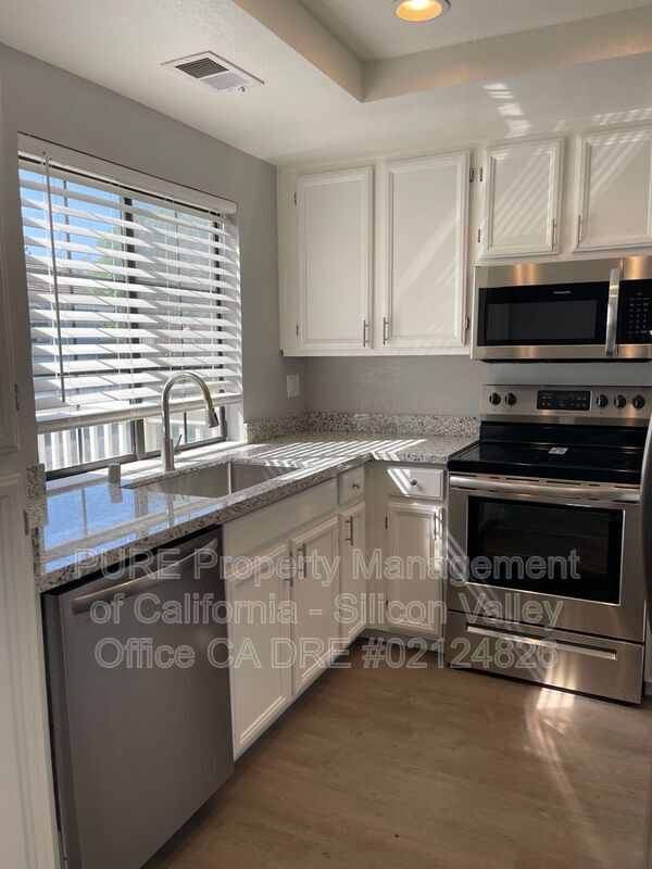 Building Photo - 2519 Yerba Hills Ct