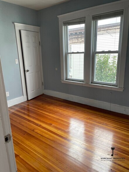 Building Photo - 7 Denby Rd