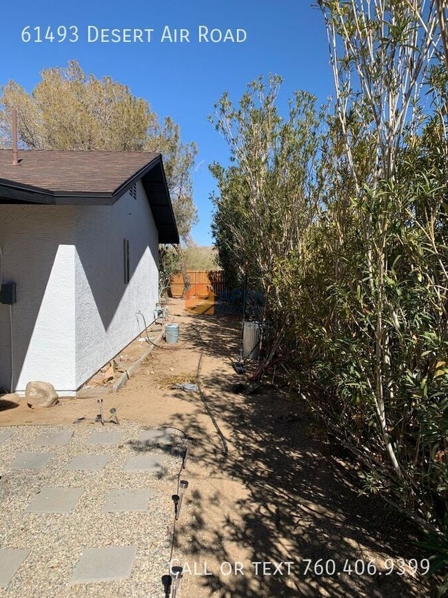 Building Photo - 61493 Desert Air Rd