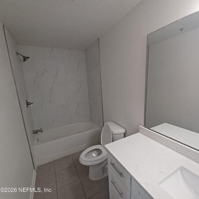 Building Photo - 575 Oakleaf Plantation Pkwy