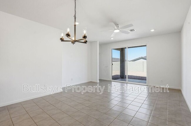 Building Photo - 3136 Hayden Rose Ave