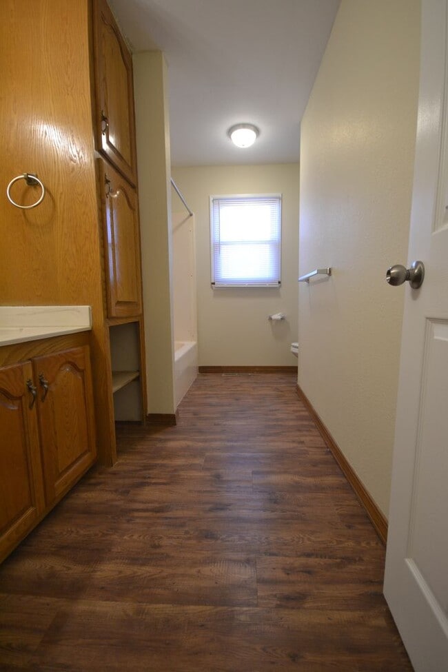 Building Photo - NICE 3 Bed 2 Bath home in Bolivar! Excellent Area!