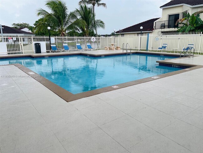 Building Photo - 1107 San Remo Cir