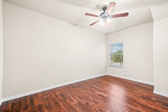 Building Photo - Bella Vista Rental - 5 Bedroom 3.5 bath!
