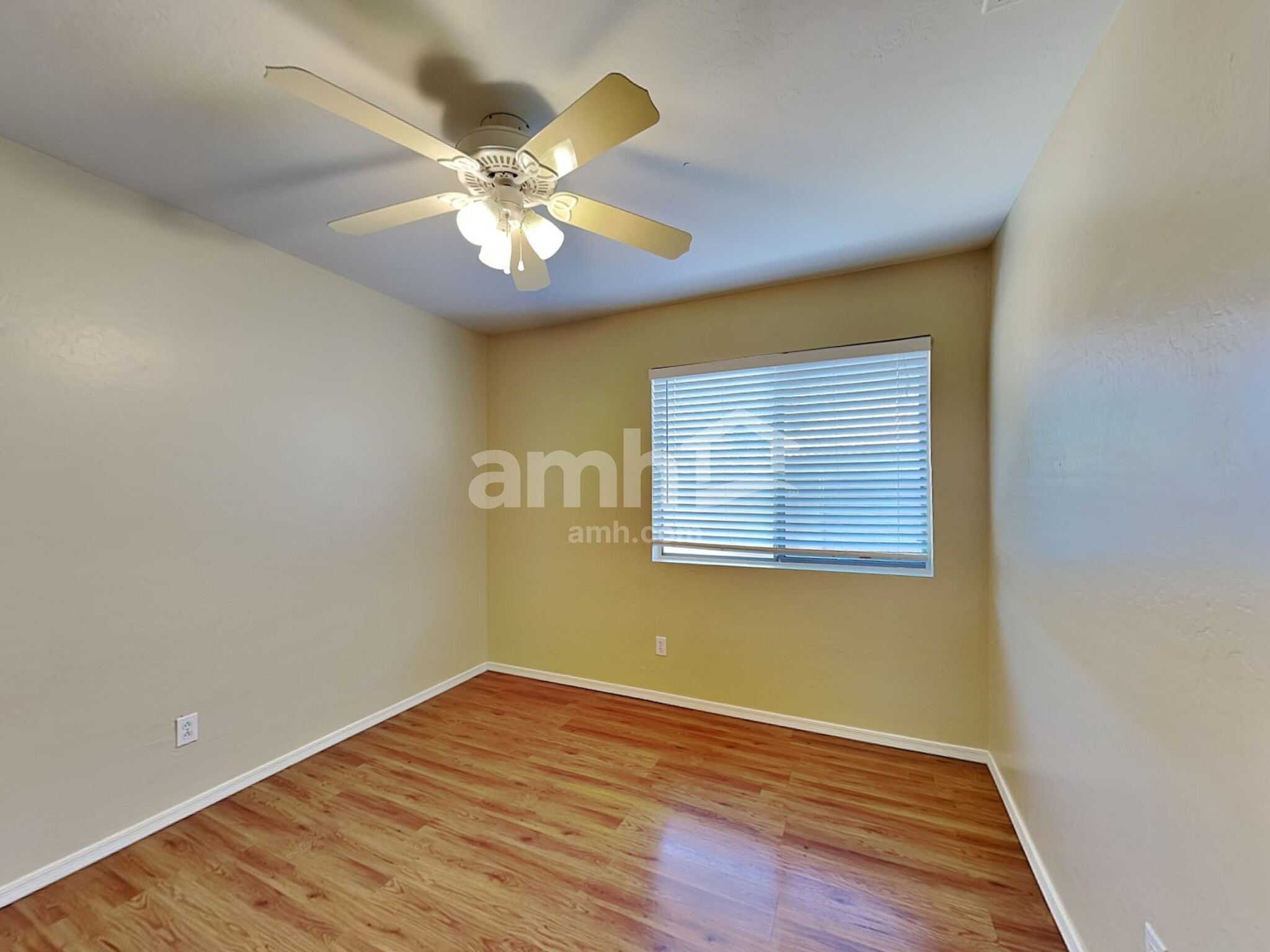Building Photo - 14228 N 150th Ln