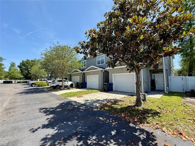 Building Photo - 13201 Opal Ct S