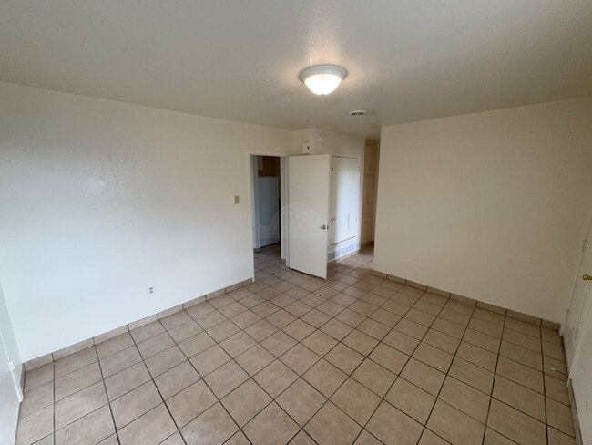Building Photo - 215 Marston Ave