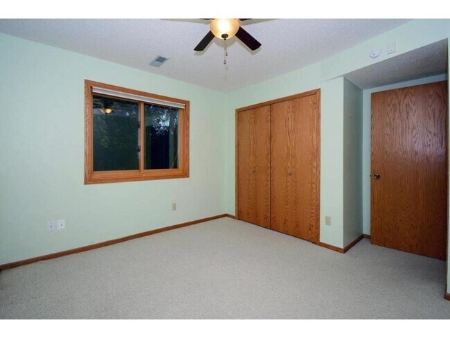 Building Photo - 5740 Willow Trail
