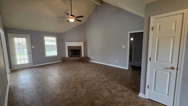 Building Photo - 1471 Wolf Ridge Dr