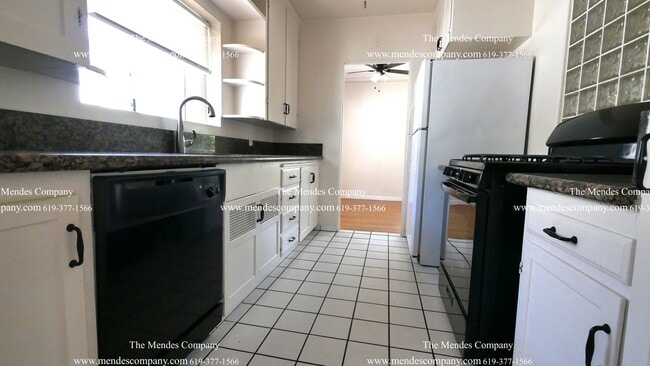 Building Photo - 3130 Emerson St