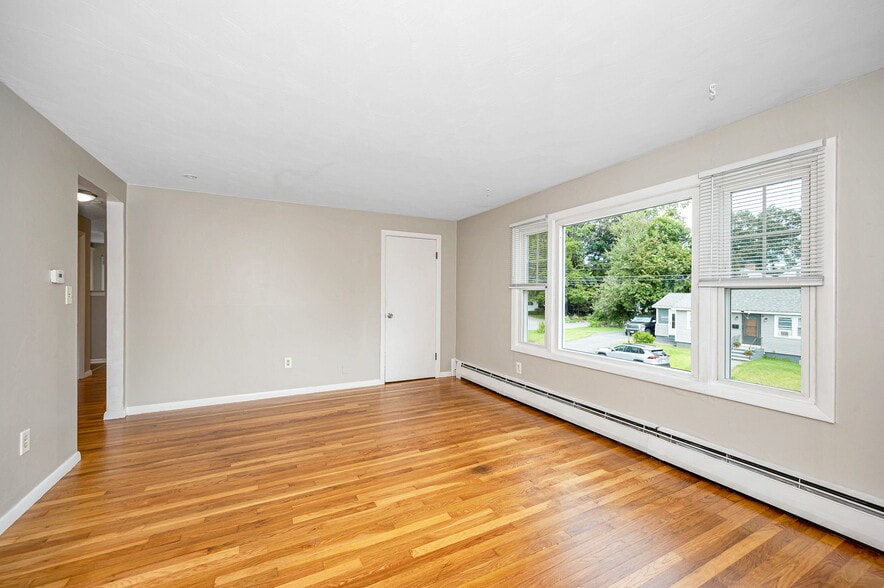 Living Room - 79 Fairfield St