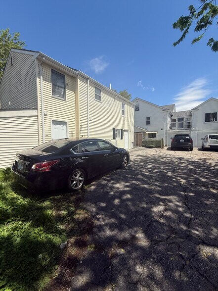 Building Photo - 2 Guertin St