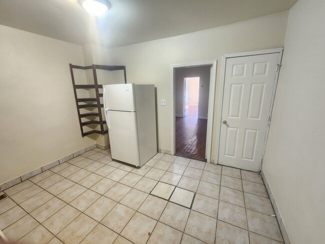 Building Photo - 2702 Wilkens Ave