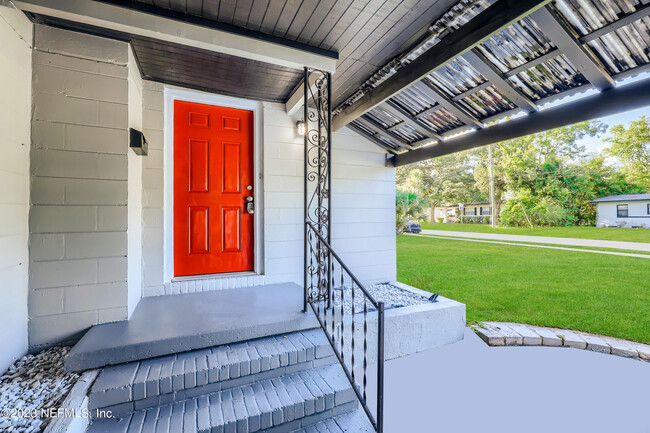 Building Photo - 6371 Sauterne Dr