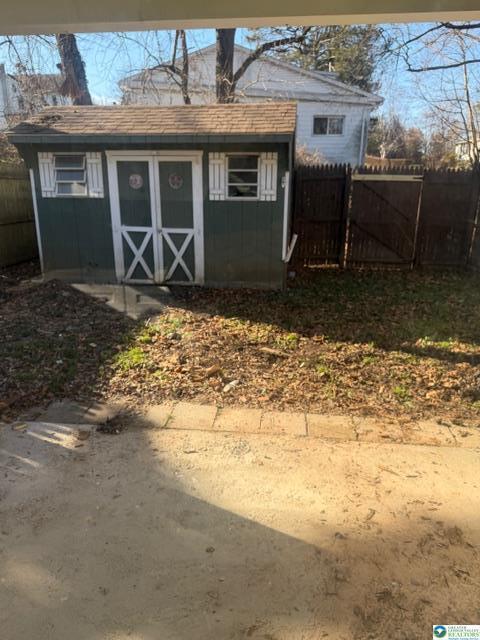 Building Photo - 320 Lockridge Ln