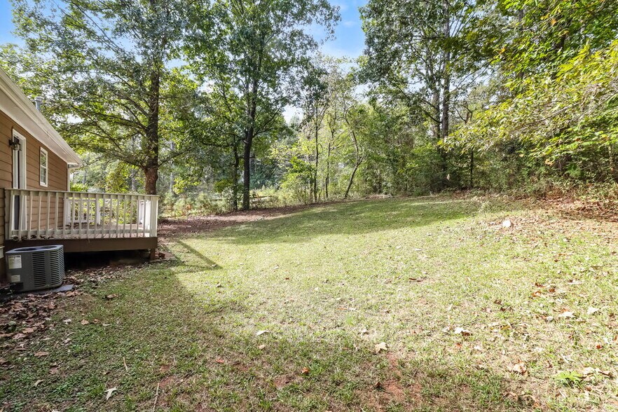 Building Photo - 71 Brooke Dr