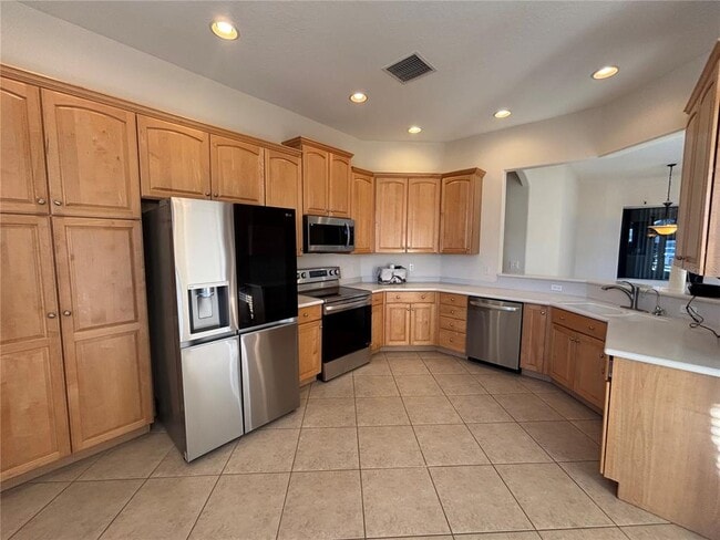 Building Photo - 11375 Dancing River Dr