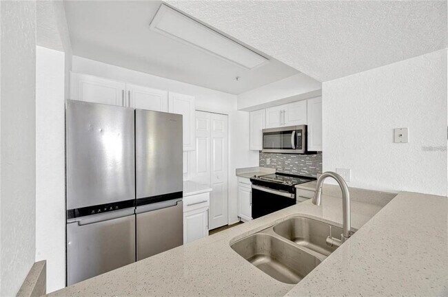Building Photo - 2314 Mid Town Terrace