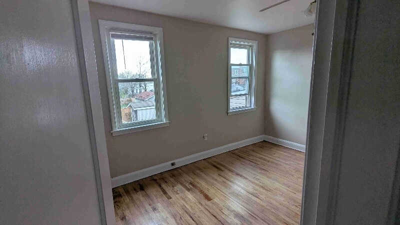 Building Photo - 1047 Wilmington Ave