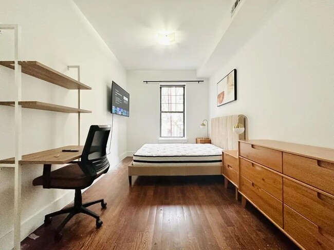 Building Photo - 311 Rogers Ave