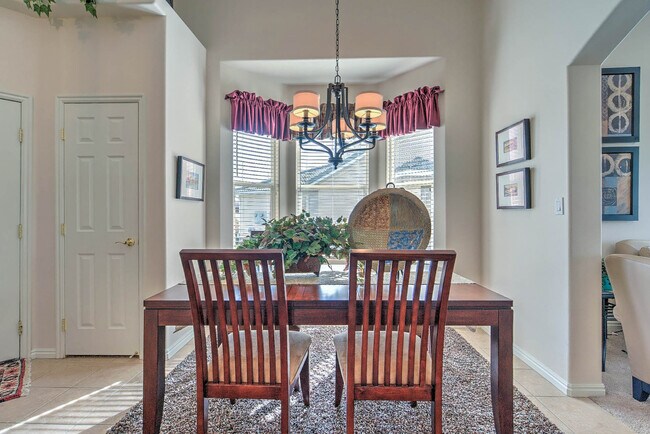 Building Photo - Fully Furnished Home. All Utilities Included!