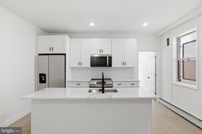 Building Photo - 935 Passyunk Ave