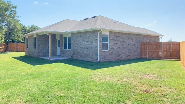 Building Photo - 12437 Armstrong Dr