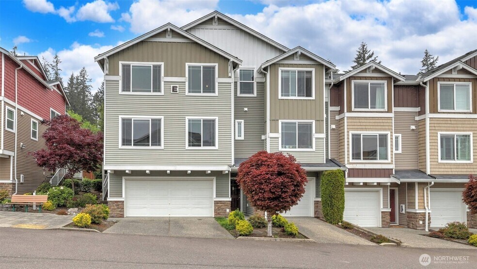 Building Photo - 15720 Manor Way