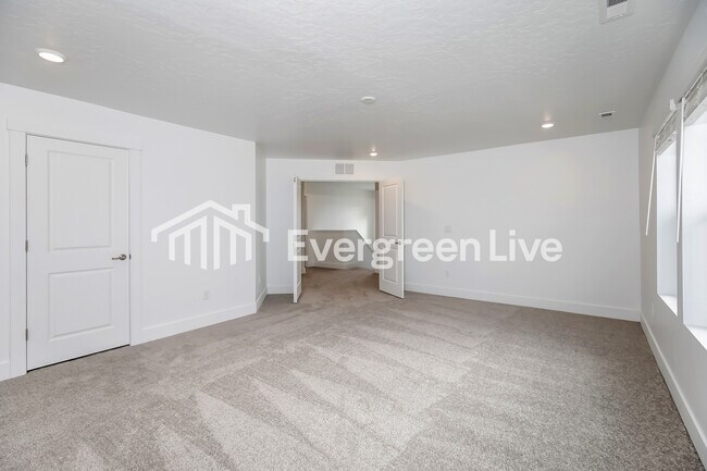 Building Photo - 9094 W Inspirado St