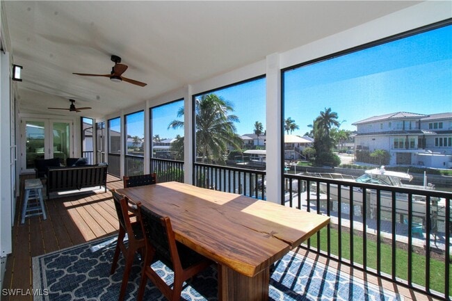 Building Photo - 4879 Esplanade St