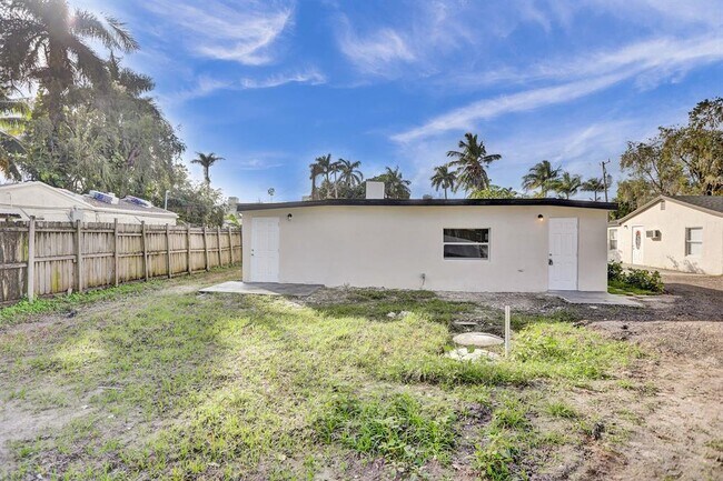 Building Photo - 8265 NW 1st Pl